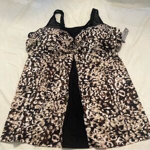 NWT Leopard Print Sleeveless meshed  shoulder straps scrunched chest   swim top